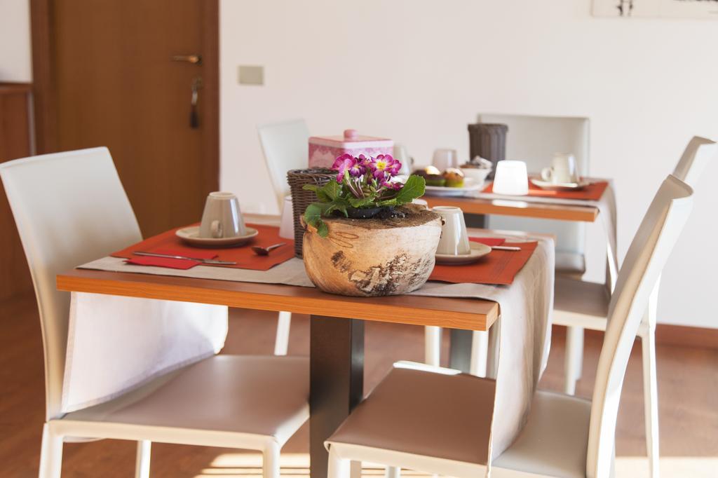 I Salici Bed & Breakfast บาซิลิโอ ภายนอก รูปภาพ